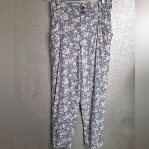 SO Linen Blend High Rise Tapered Leg Pants    Size S